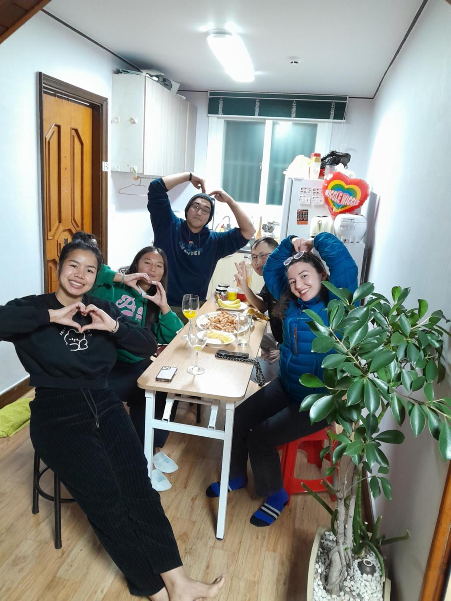 Disco Pangpang Guesthouse Inchon Exteriör bild