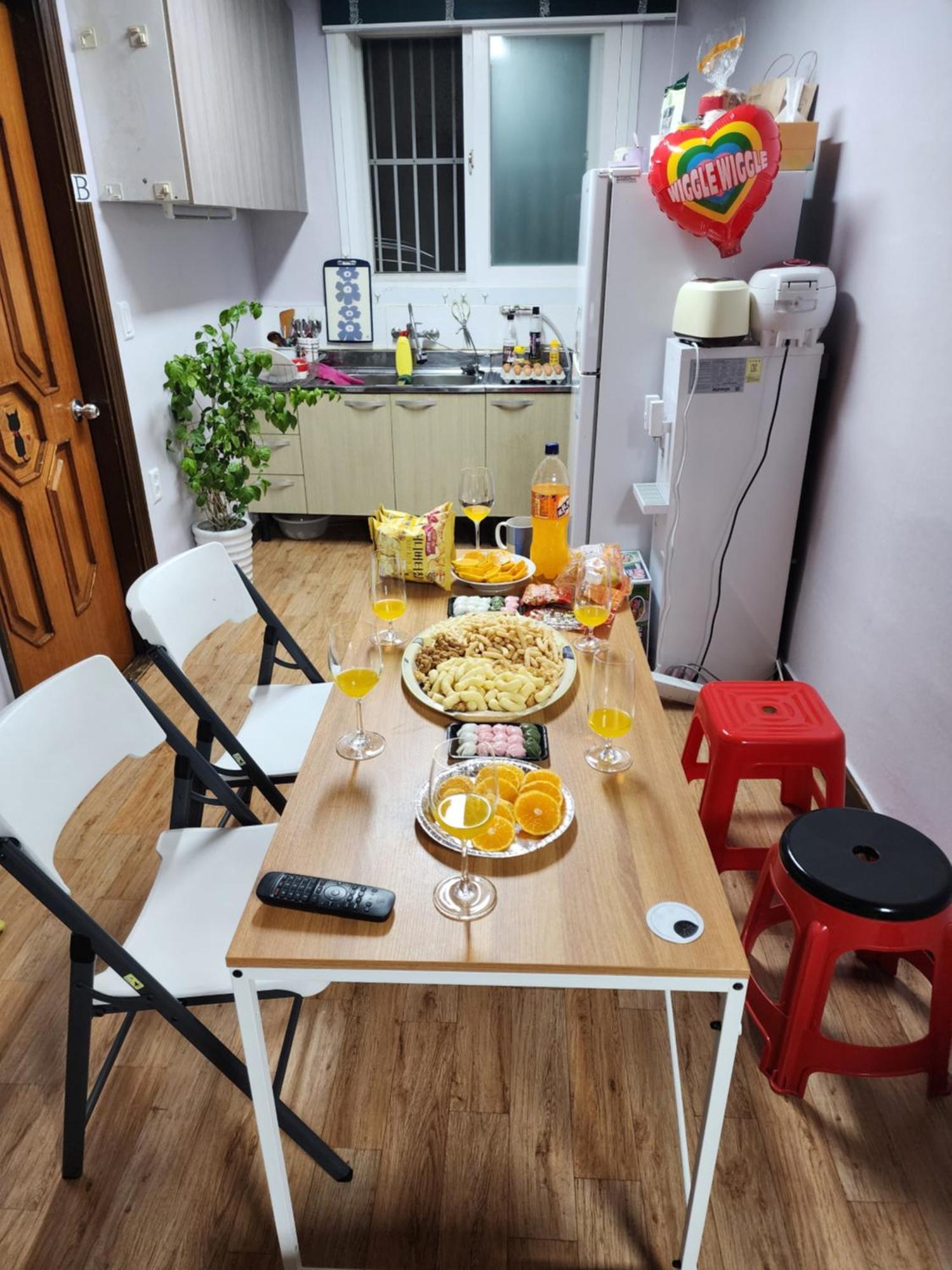 Disco Pangpang Guesthouse Inchon Rum bild